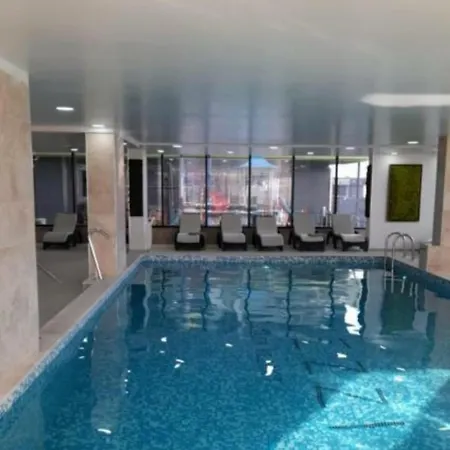 Elite Luxury - Pool & Langa Plaja Apartman Năvodari