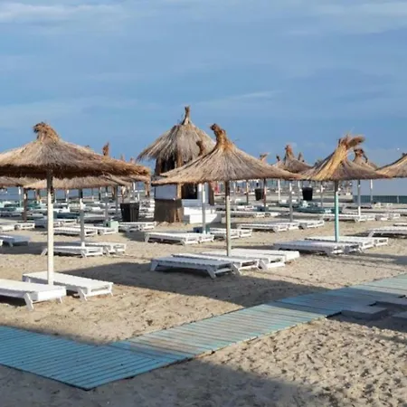Appartamento Elite Luxury - Pool & Langa Plaja *